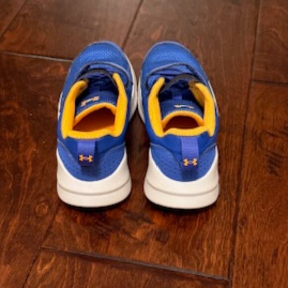 Under Armour Slip-on Sneakers size 2 youth - Picture 4 of 6